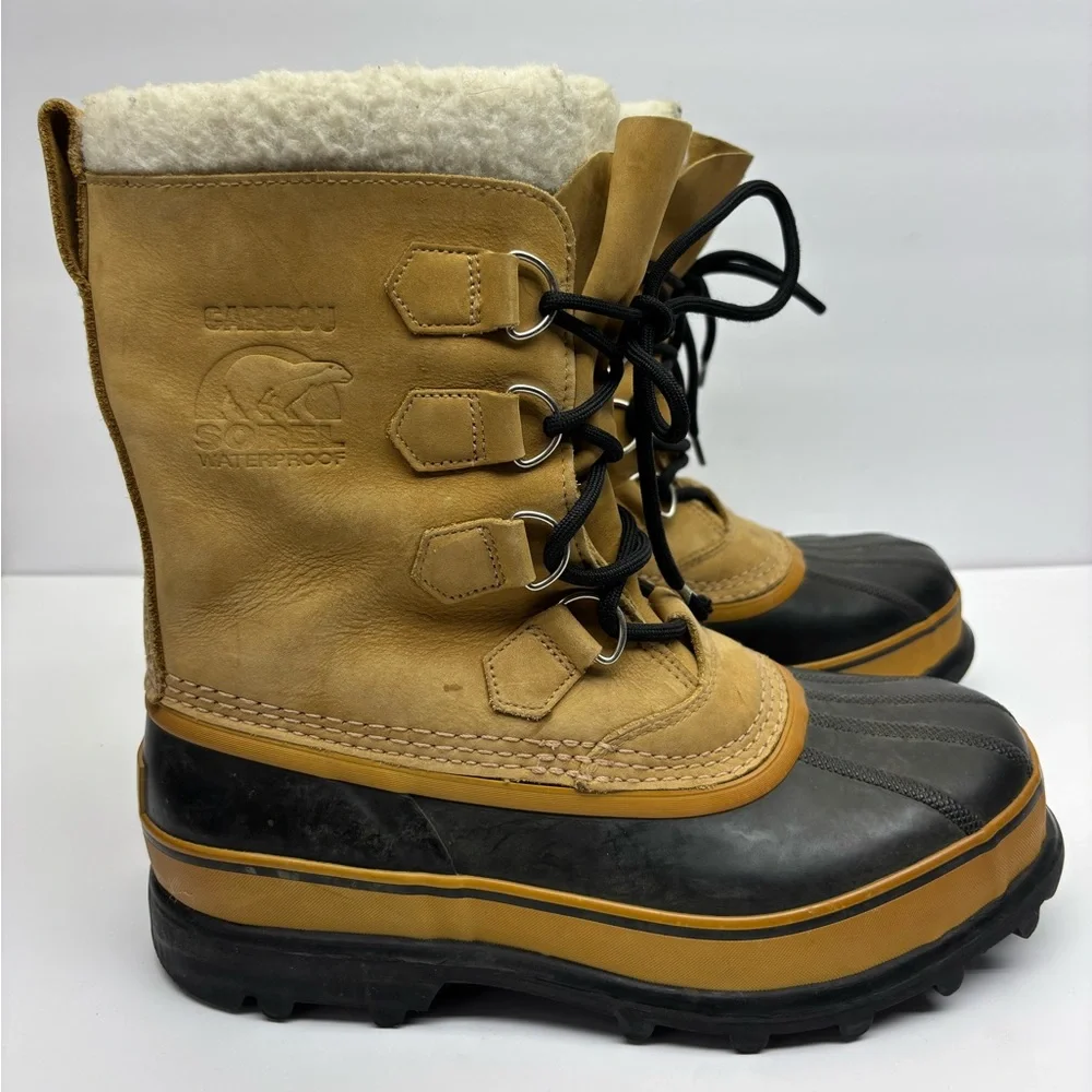 Sorel Caribou Insulated Lace-Up Winter Boots in Tan & Black, SZ 8 men’s